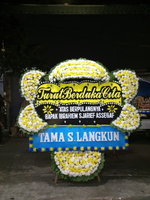 Papan Bunga Duka di Cobodoe